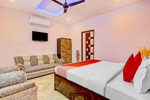 Gallery image of OYO Hotel Magnet Residency Near Nangli Metro Station in New Delhi