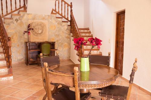 Gallery image of M A S L A P A U Country Hotel - Adults only in Lliber