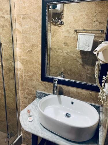 Gallery image of Msquare Hotel GRA in Ikeja
