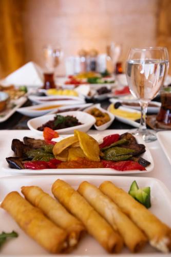 Mad på hotellet eller i nærheden