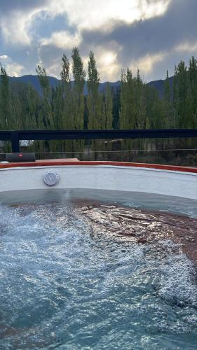 Kolam renang di atau dekat dengan Cabañas Alpinas