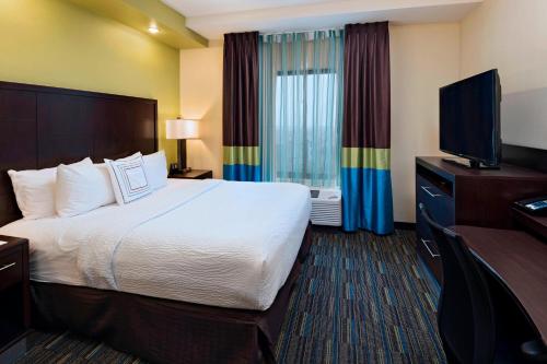 Fairfield Inn and Suites by Marriott Austin Northwest/Research Blvd Image