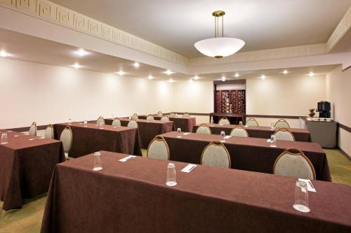Der Geschäftsbereich oder Konferenzraum in der Unterkunft Sheraton Princess Kaiulani Waikiki Beach
