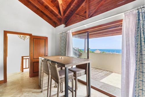 Nespecifikovaný výhled na moře nebo výhled na moře při pohledu z apartmánu