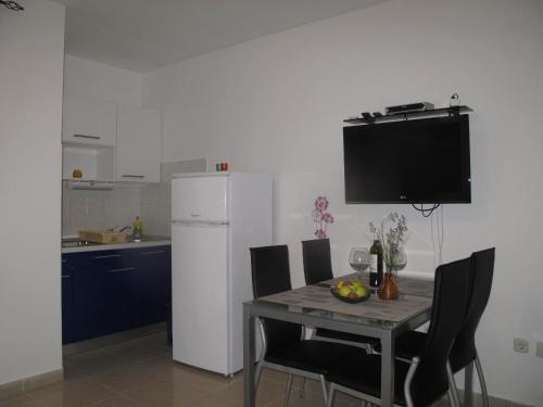 Kuchyňa alebo kuchynka v ubytovaní Apartments Mia