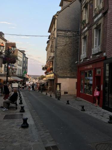 Η γειτονιά γύρω από ή μία γειτονιά κοντά σε αυτό το διαμέρισμα