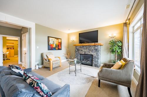 Kelowna Spacious 2 Bedroom House