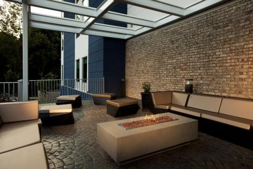 Χώρος καθιστικού στο SpringHill Suites by Marriott Chester