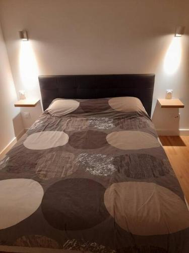 Posteľ alebo postele v izbe v ubytovaní Logement entier - Appartement