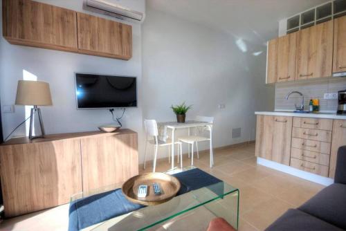 CÉNTRICO APARTAMENTO 737 by CASAS COCODRILO