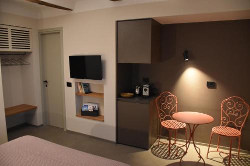Casa Cicettaにあるテレビまたはエンターテインメントセンター