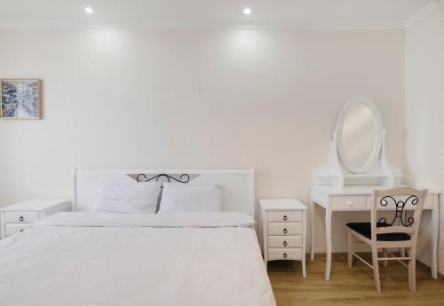 Postel nebo postele na pokoji v ubytování Marcos Hotel
