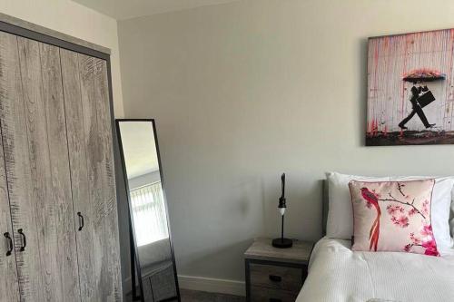 Ένα ή περισσότερα κρεβάτια σε δωμάτιο στο Seaside Retreat In Saltburn!