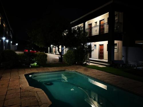 Zamambongi Guest Houses & Spaの敷地内または近くにあるプール