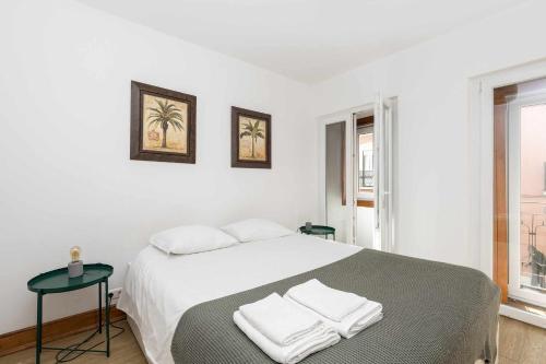 Typical Portuguese Apartment in São Bento
