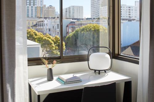 Kimpton Hotel Enso, an IHG Hotel Image