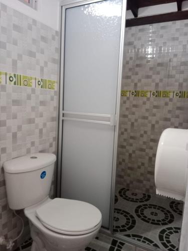 Un baño de Hotel El Deportista