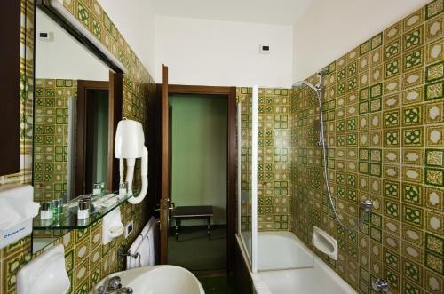 Koupelna v ubytování Hotel Città Dei Mille