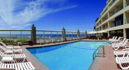 Swimming pool sa o malapit sa Inn at Spanish Head Resort Hotel