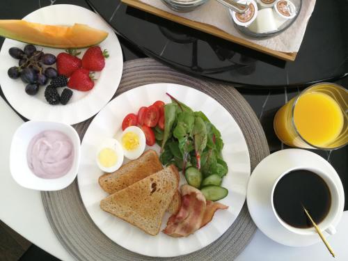 Đồ ăn tại/gần chỗ nghỉ nhà dân