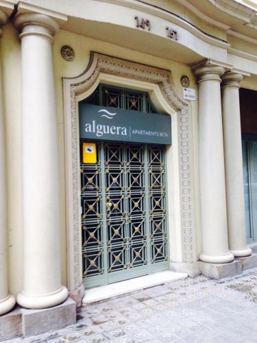 Alguera Apartments Napols