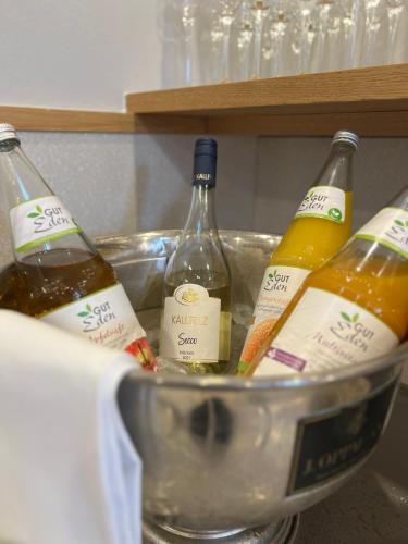 Nápoje v ubytování Hotel Ambiente