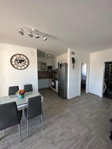 Second Home****, 2-bedroom apartment, Rogoznica