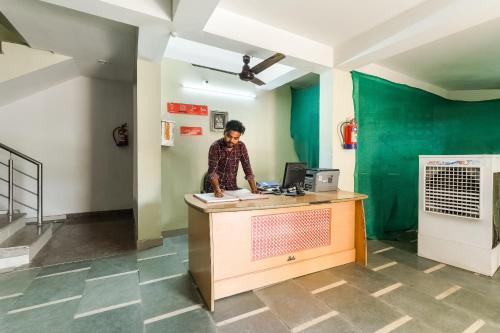 Gallery image of Flagship Chahal Guest House Near Nangloi Railway Station Metro Station in New Delhi