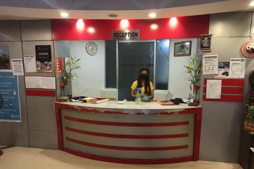 The lobby or reception area at OYO Nayapalli