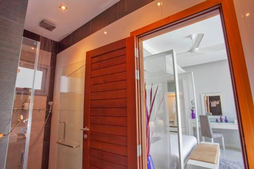 Koupelna v ubytování Magnificent 2BR Villa Isawan with Salt Pool