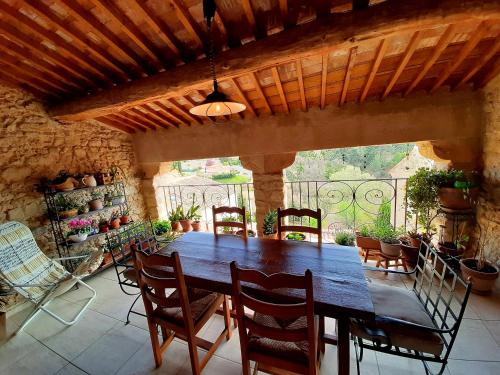 Balkón alebo terasa v ubytovaní La Vita Dolce, Luberon