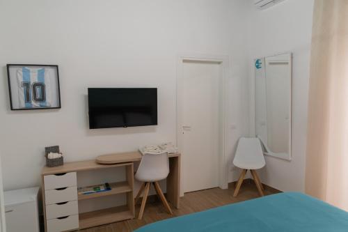 Yes I Know My Room - Storico