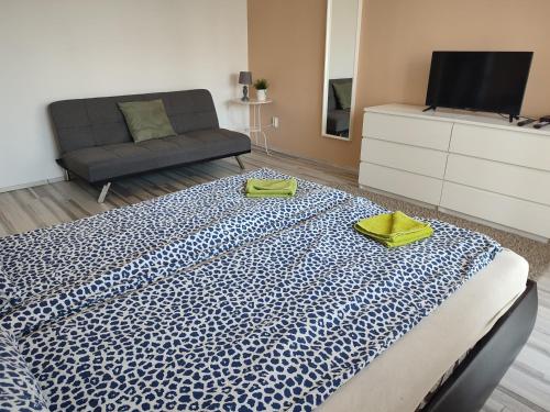 Palota Apartman 2100 Gödöllő, Palota-kert 15 kép - 3
