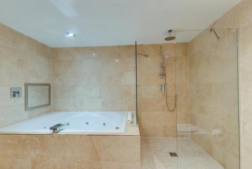 Boutique 56 Image