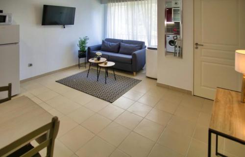 Posedenie v ubytovaní Cannes charming studio in a modern residence