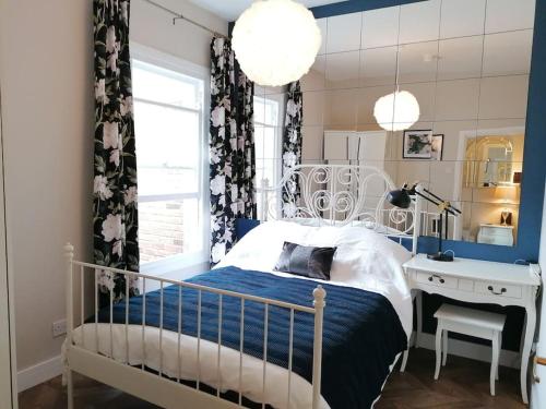 Foto Stunning 3 Bedroom townhouse in the heart of city 1