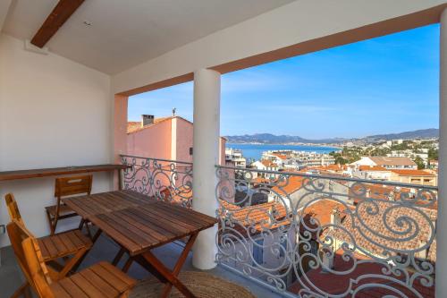 IMMOGROOM - Terrace with sea view - AC - Suquet - 5 min from the beach