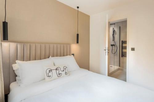 Luxurious 3 min walk from Eiffel Tower