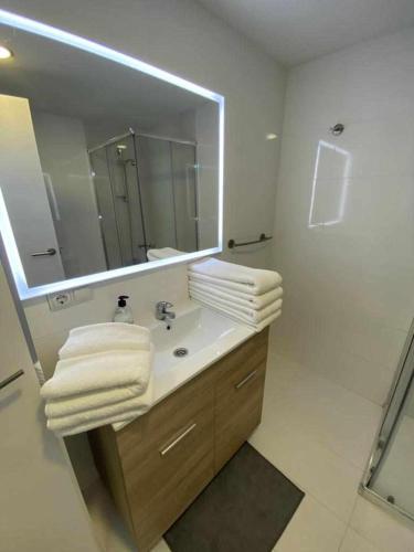 BENALBEACH APARTAMENTO con vistas maravillosas
