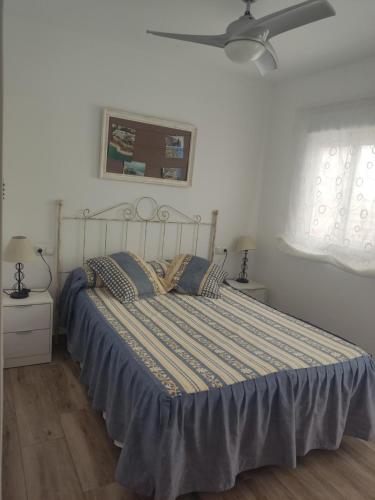 Postel nebo postele na pokoji v ubytování Centro Torremolinos Apartamento