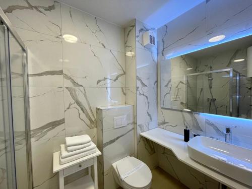 LAUS III , brand new lovely one-bedroom apartment