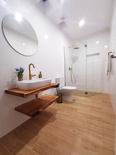 Bilik mandi di H2Viola & Spa