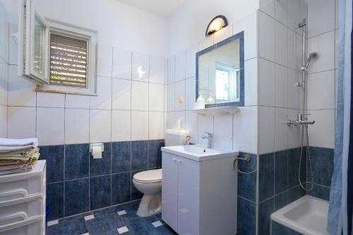 Apartments by the sea Balica Rat, Omis - 20494