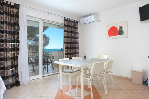 Apartments by the sea Balica Rat, Omis - 20494