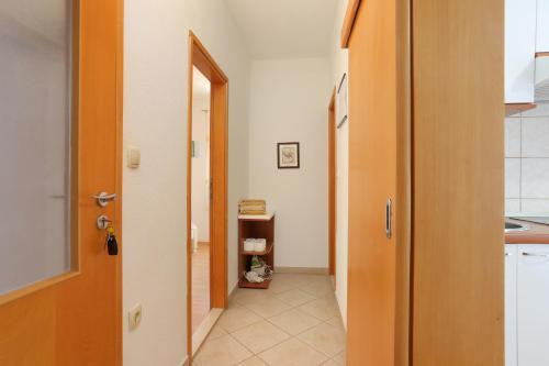 Apartments by the sea Balica Rat, Omis - 20494