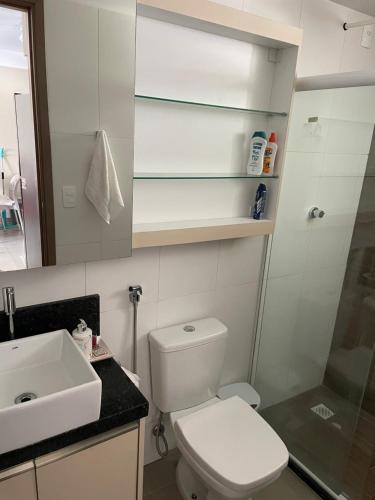 Ένα μπάνιο στο FLAT MAUI TAMANDARÉ