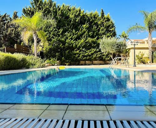 Kolam renang di atau dekat dengan Sunnyside Pool Villa