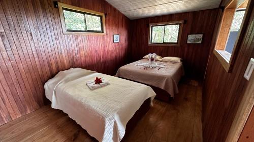 A bed or beds in a room at Campo Azul #3 - Monteverde