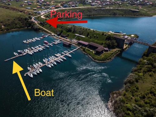 Gallery image of Milady Yachting in Limanu