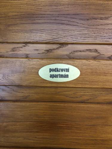 Certifikát, hodnocení, plakát nebo jiný dokument vystavený v ubytování Apartmány u vleku - Podkrovní apartmán